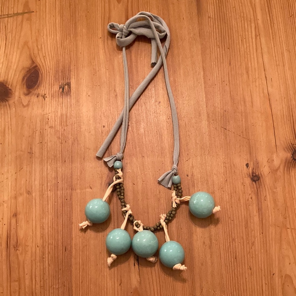 Vintage statement necklace with turquoise beading